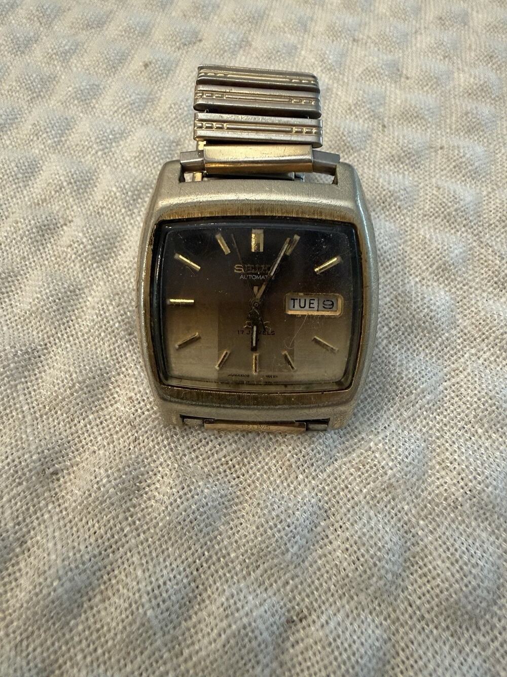 Vintage Seiko 6706-5569 Automatic 17J Day Date TV Dial Men’s Watch Japan